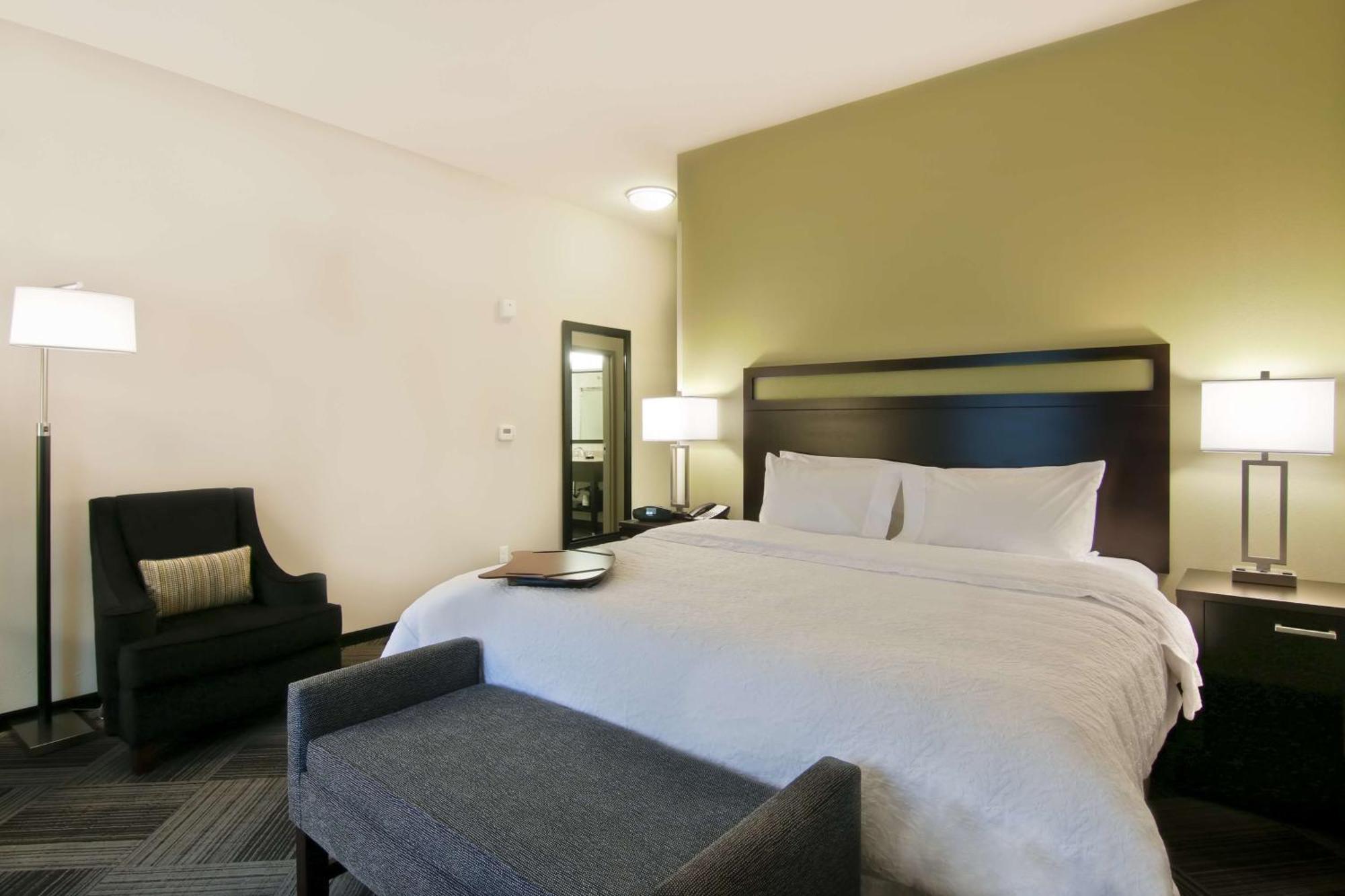 Hampton Inn & Suites Bellevue Downtown/Seattle Zewnętrze zdjęcie