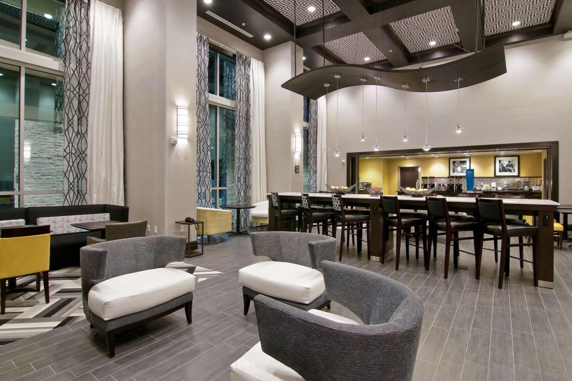 Hampton Inn & Suites Bellevue Downtown/Seattle Zewnętrze zdjęcie